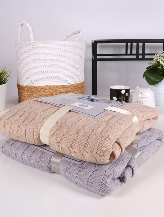 Premium Cable Knitted Soft Blanket